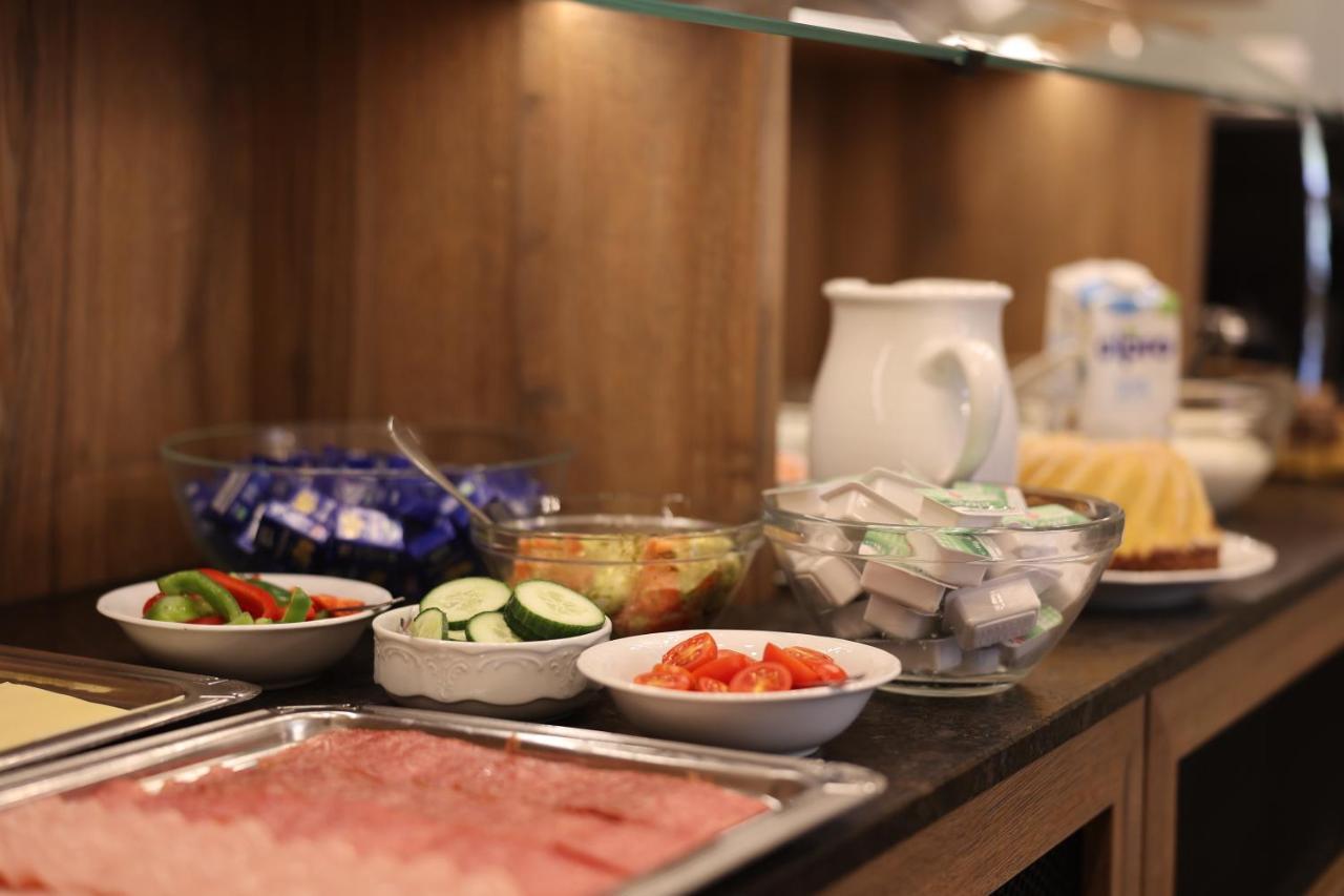 Hotel Blie, Bed & Breakfast, Self Check-In ホルン エクステリア 写真