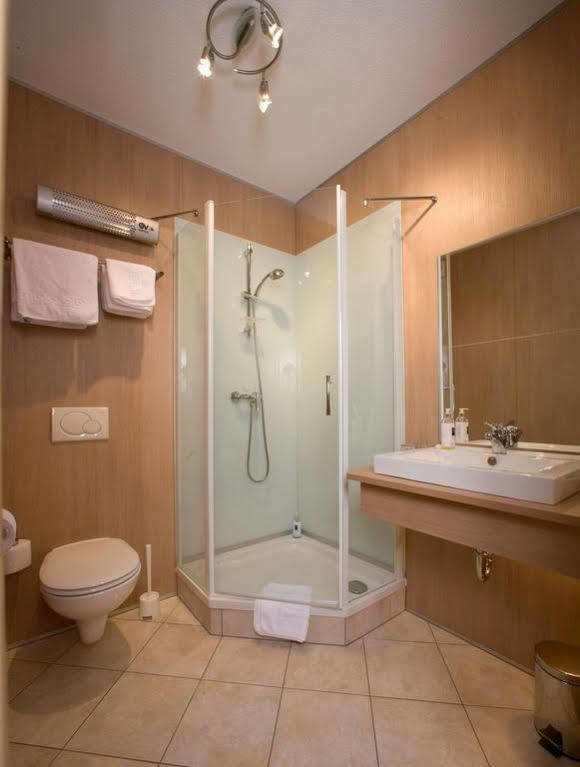 Hotel Blie, Bed & Breakfast, Self Check-In ホルン エクステリア 写真